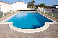 La nouvelle piscine (chauff�e) est pr�te!